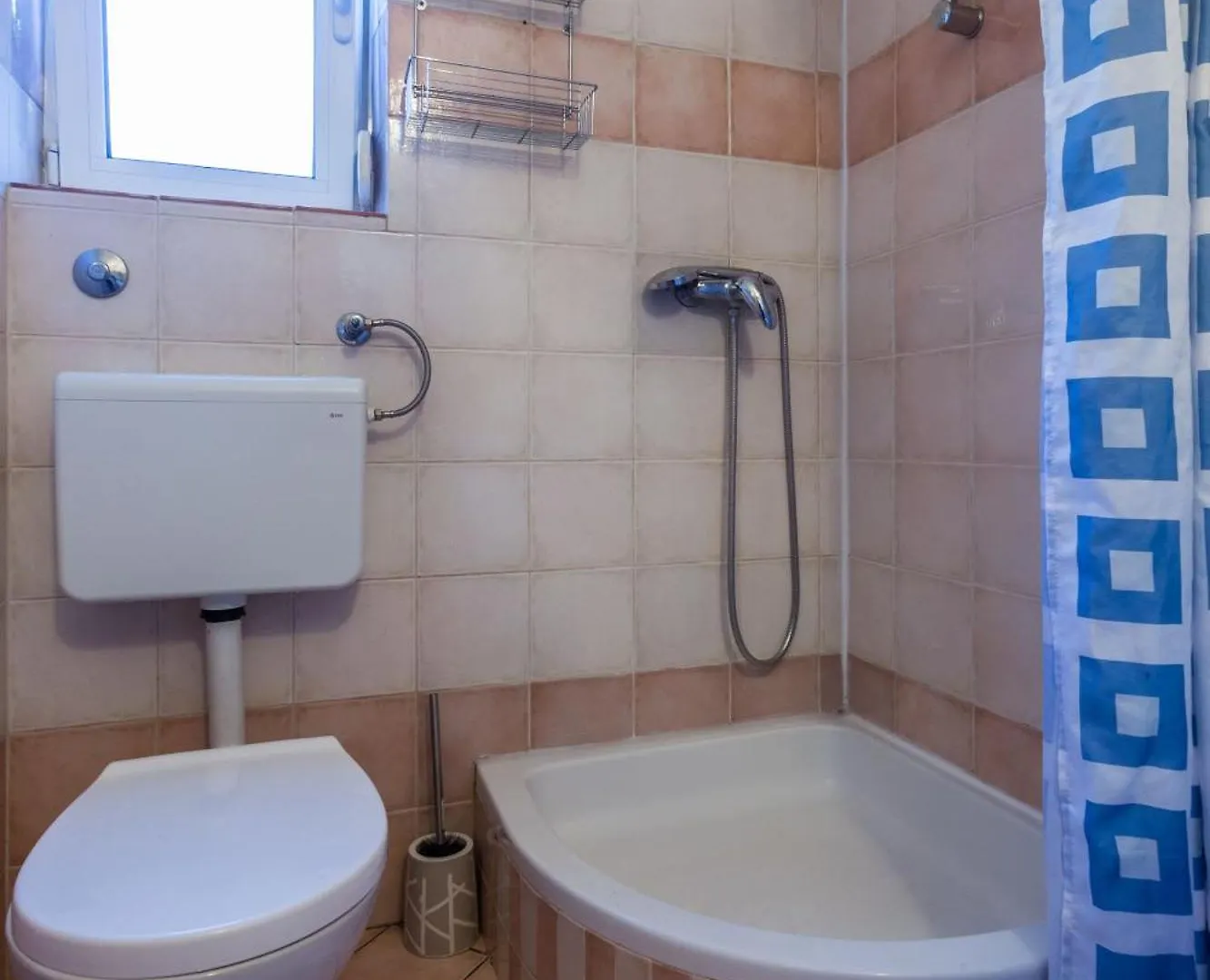 Marina 3 Bdr Apartment With Parking Zadar