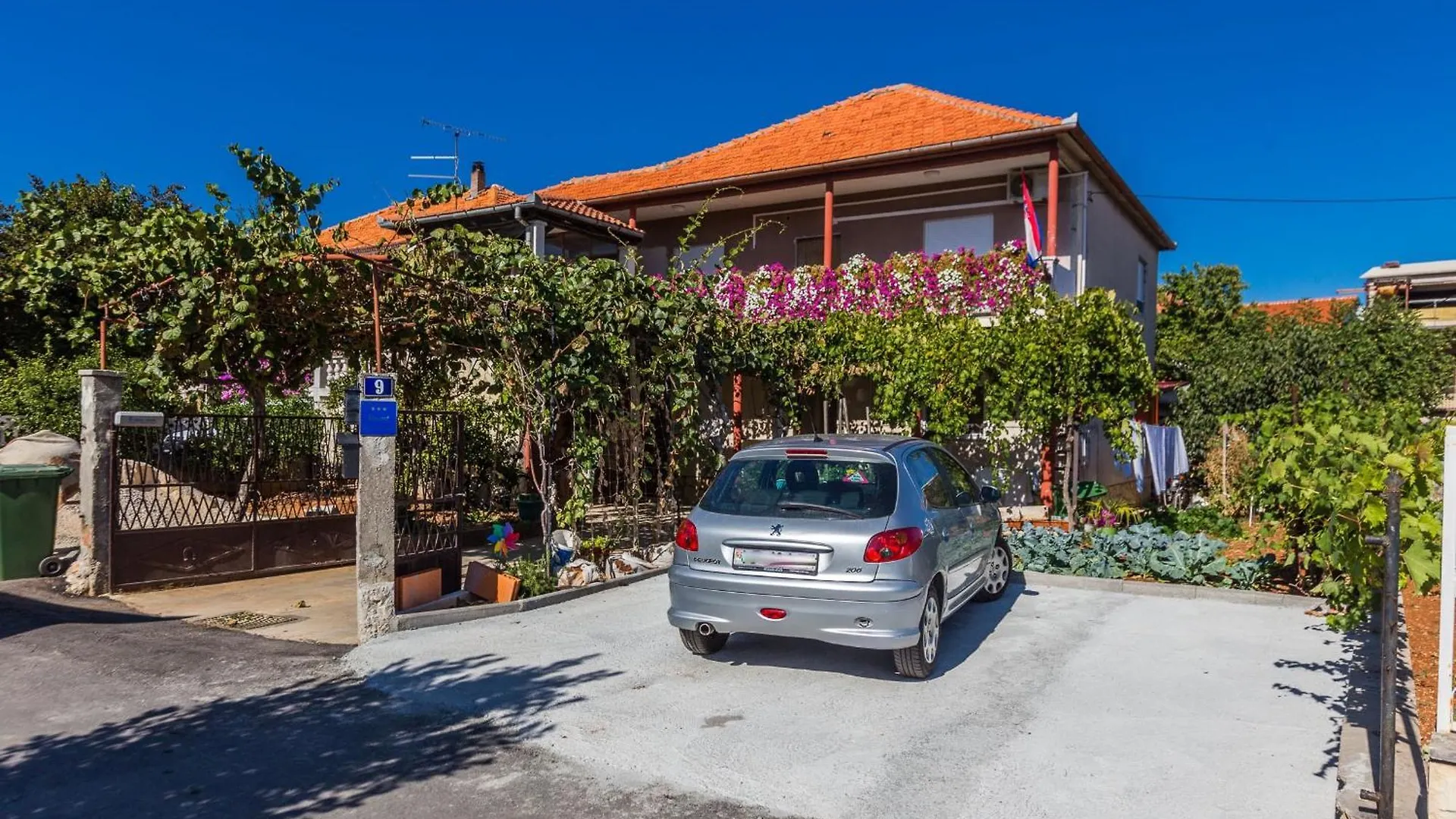 Marina 3 Bdr Apartment With Parking Zadar Croatia