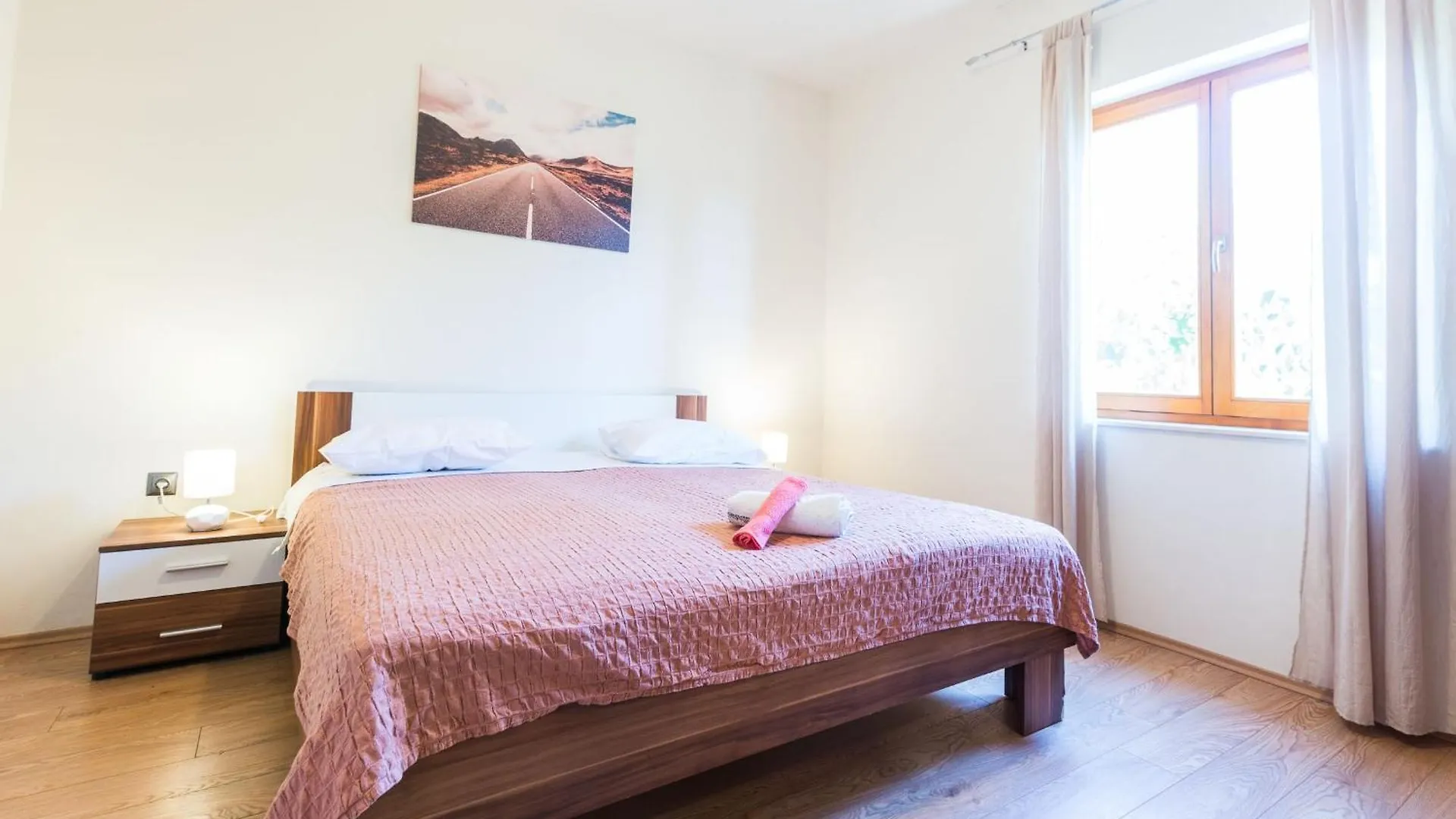 Marina 3 Bdr Apartment With Parking Zadar Croatia